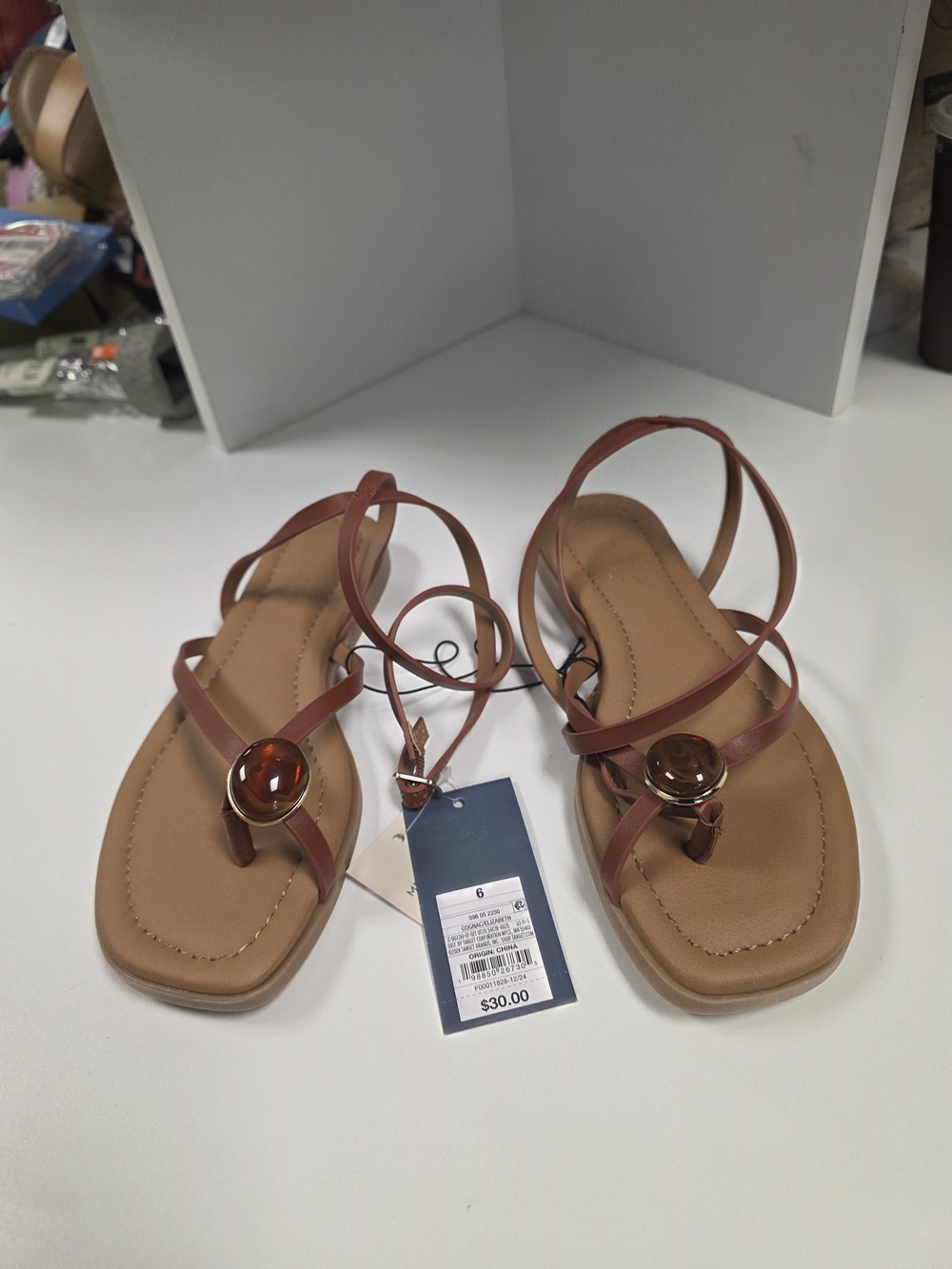 Women’s Strappy Toe-Ring Sandals